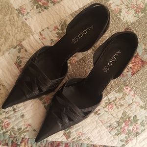 Aldo dressy, cut-out pointy toed D'orsay heels